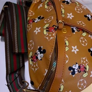 Mickey Mouse shoulder bag